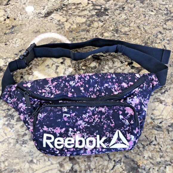 Reebok Fanny Pack One Size Fits All Women’s Unisex Stylish Fun Functional CN - Picture 2 of 10